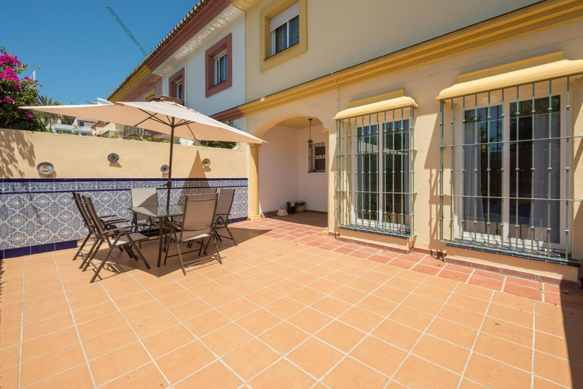 Castillo Sohail Townhouse Near The Beach By Costarentals - Ref 101 Fuengirola Extérieur photo